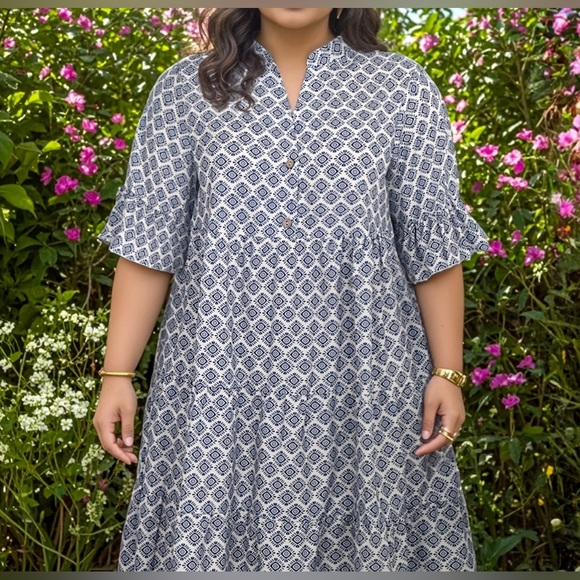 Dresses & Skirts - Niay Curve 3XL Patterned dress